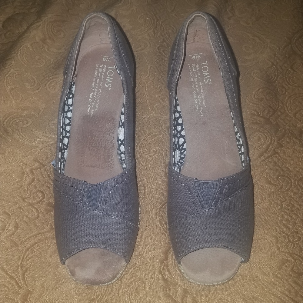 Tom's wedges